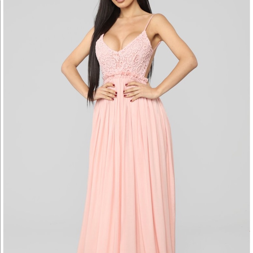 ❌SOLD❌Pink maxi dress